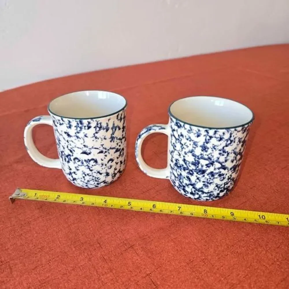 Thomson Pottery Snowman Mug Set